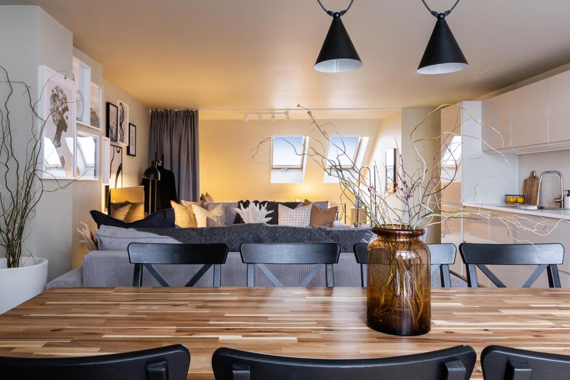 Turnkey I Karlin Square Apartments Прага Екстериор снимка